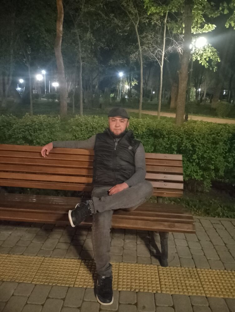  43943708  , 32 ,    