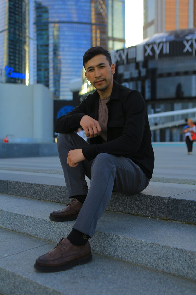  43762228  Altinbek, 26 ,    