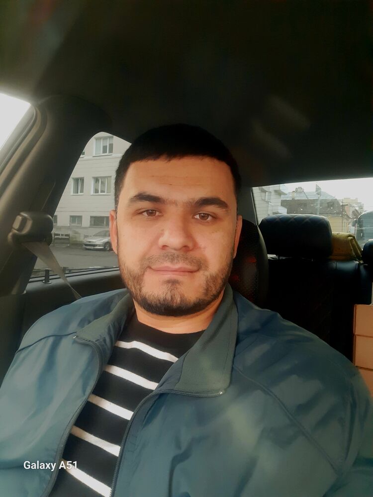  54310678  , 32 ,    -