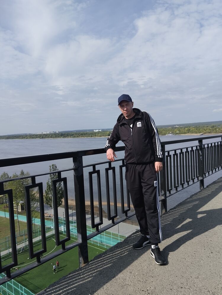 ���� 42103888 ������� ������, 37 ���, ���� ���������� � �������������