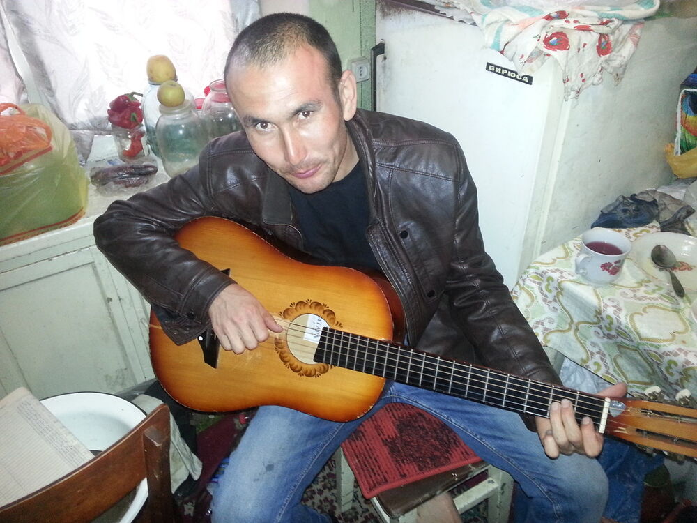  ,   Abdujalil, 43 ,   ,   , c 