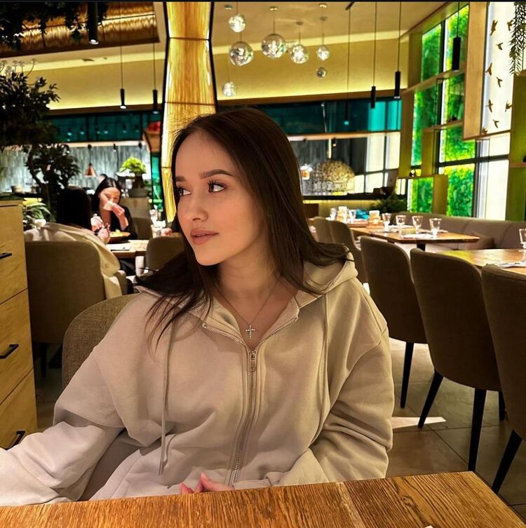  44046058  _pryanichek_, 24 ,    