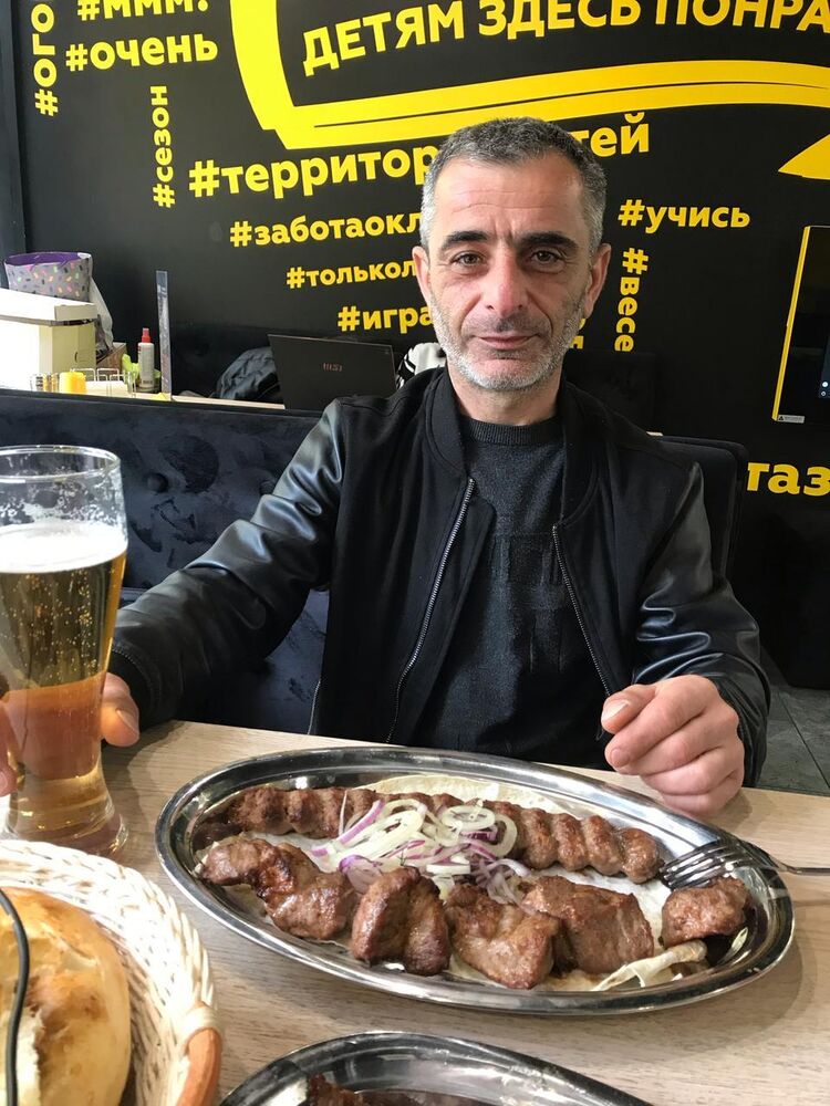  ,   Arman, 43 ,   ,   