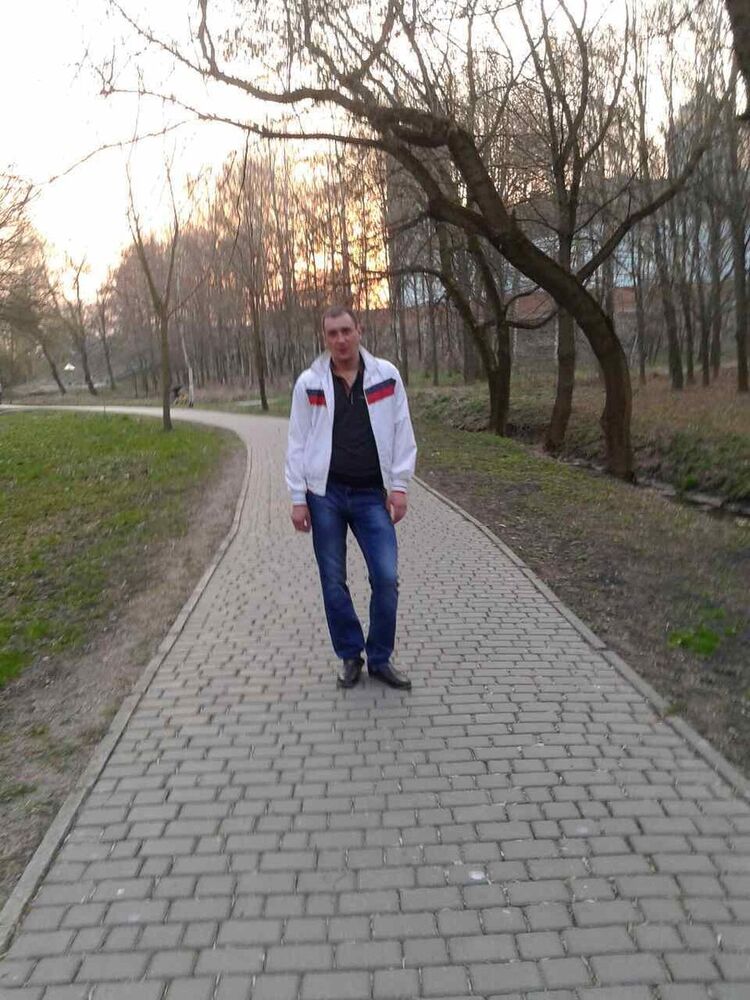  11394478  Andrey, 40 ,    