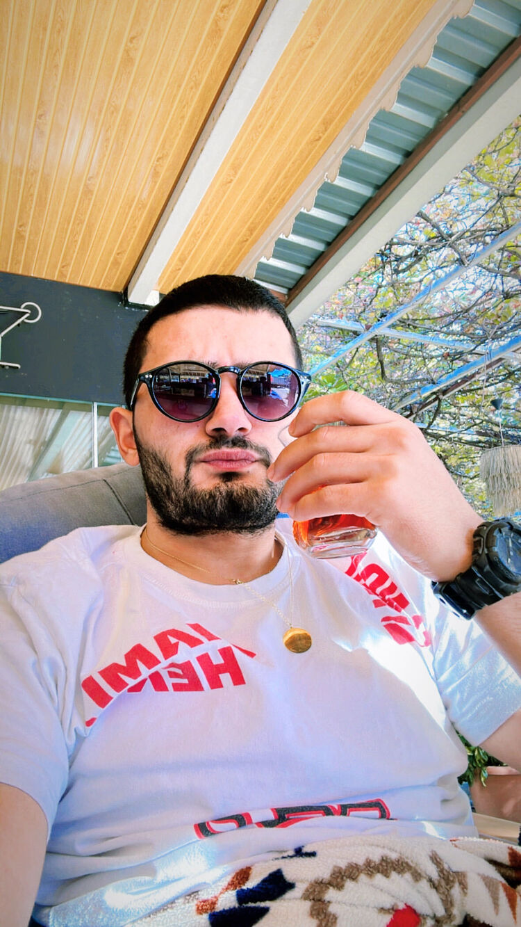  ,   Sedat, 26 ,   ,   