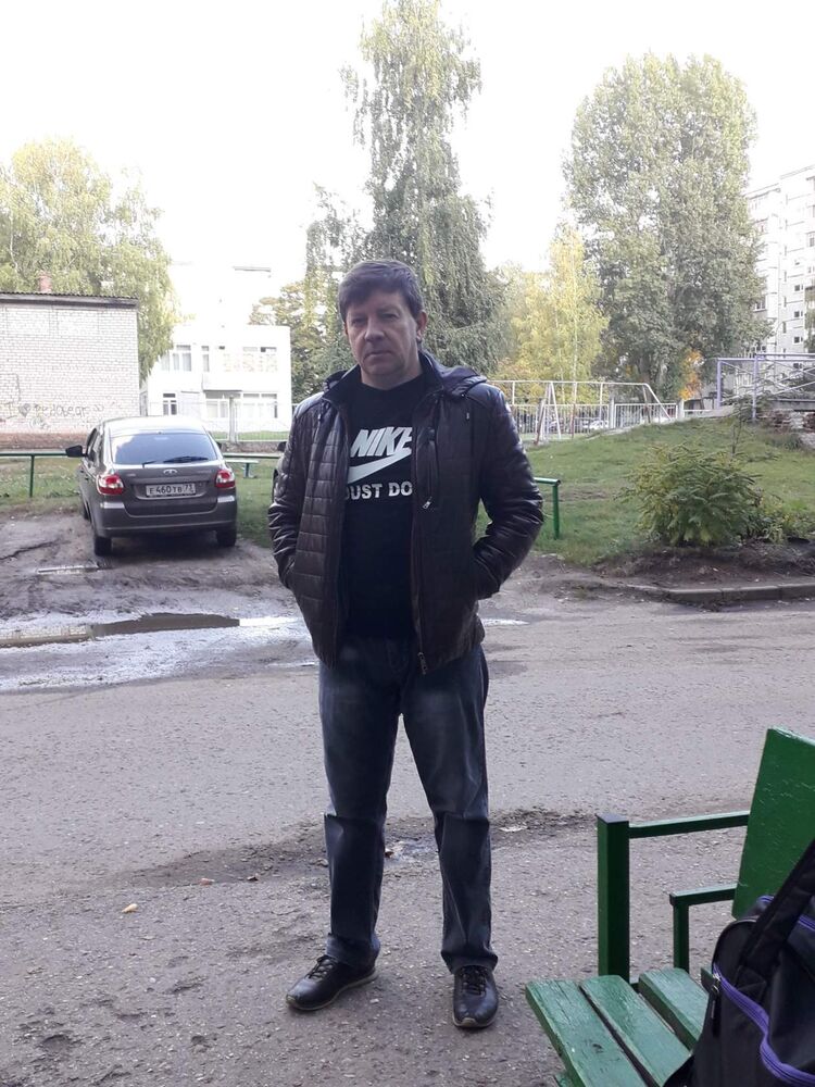  29498648  , 53 ,    