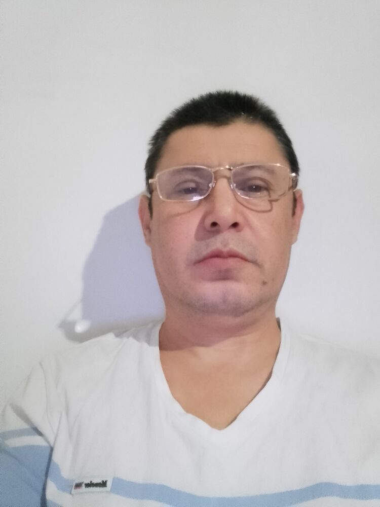  ,   Odiljon, 54 ,   ,   