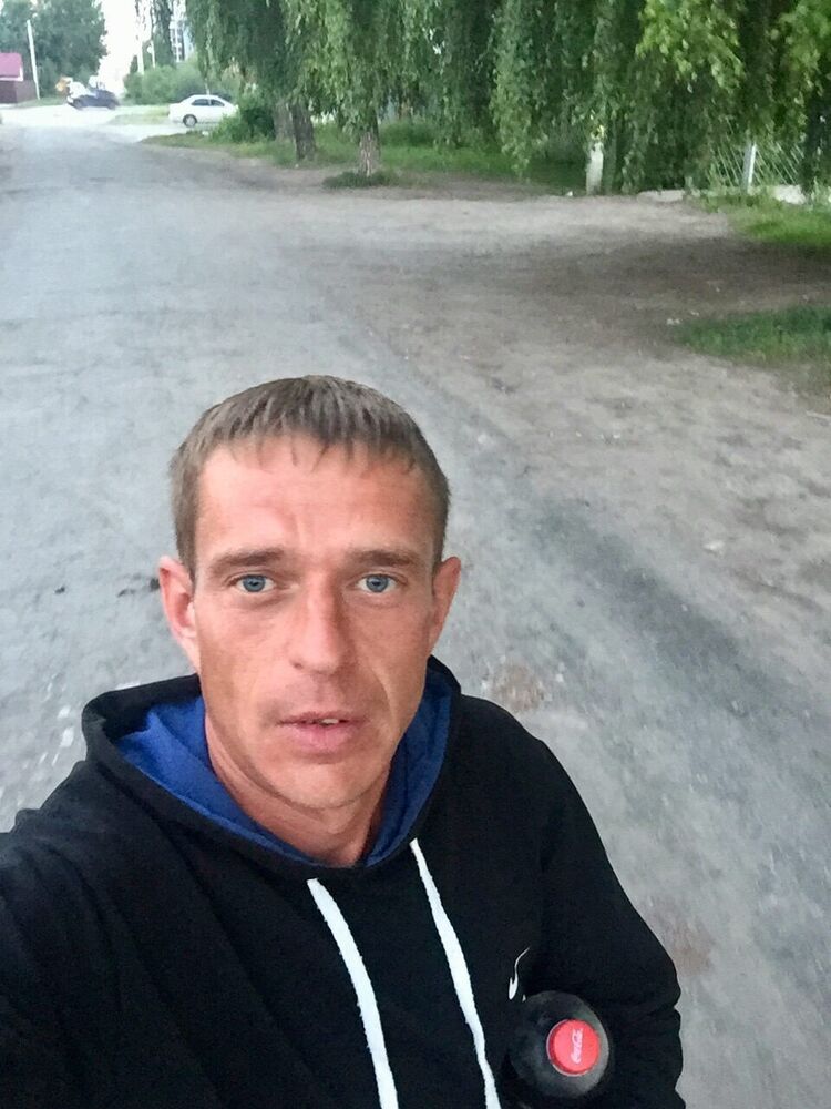  54627608  Andrey, 39 ,    