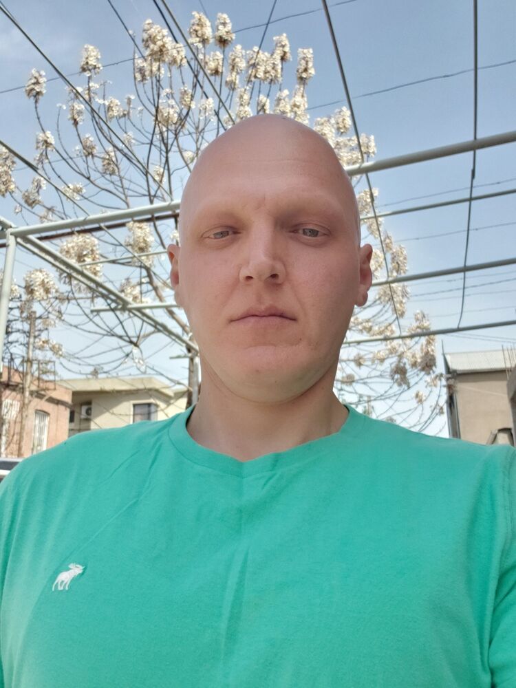  23139448  Dima, 43 ,    