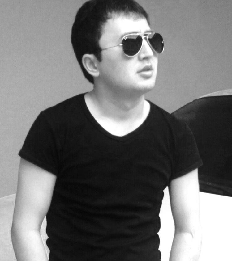  ,   Amir, 33 ,   ,   , c 