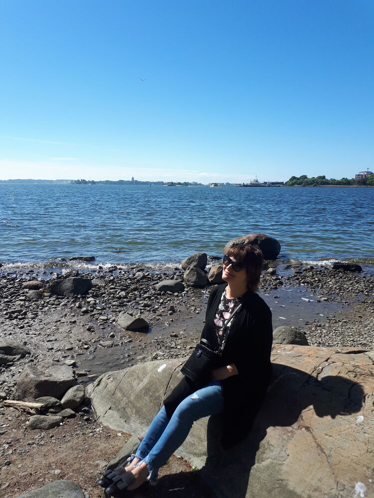  -,   , 52 ,  