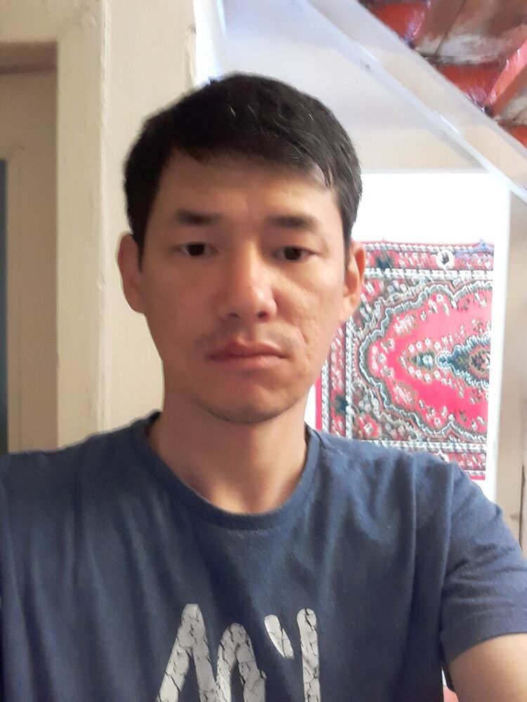  21072318  , 33 ,    