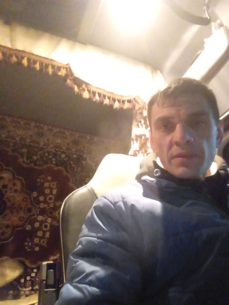  49588448  , 44 ,    