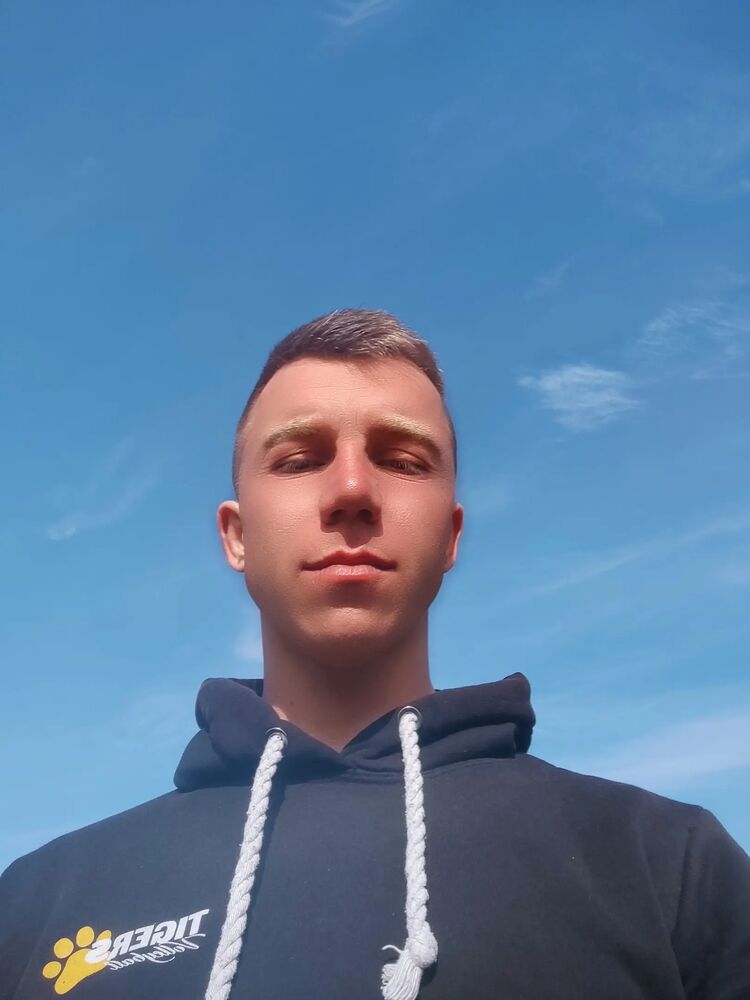  42801848  , 28 ,    