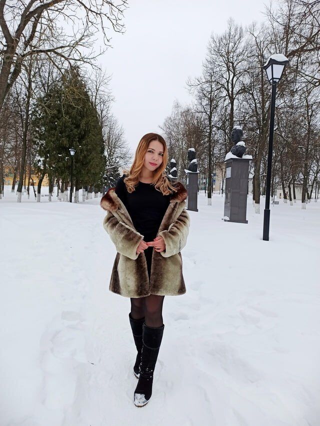  47845428  Viktoria, 23 ,    