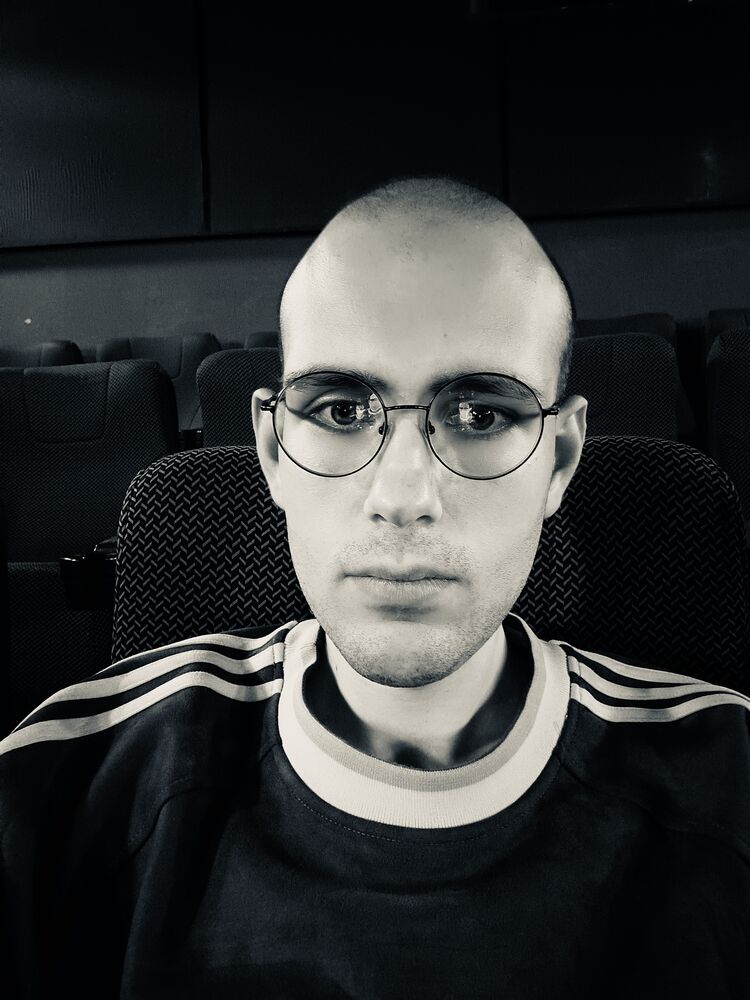  54351138  Ilya, 25 ,    