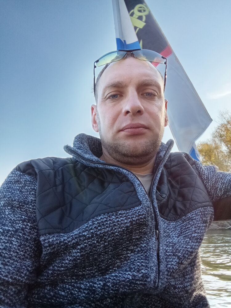  48278488  , 37 ,    