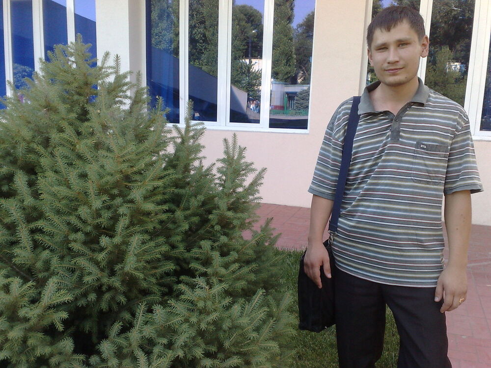  ,   Titan, 39 ,   ,   , c 