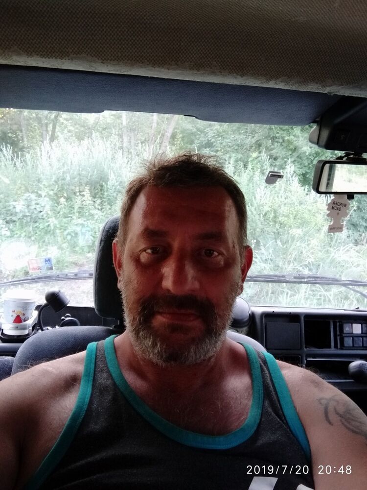  ,   Andrej, 52 ,   ,   , c 