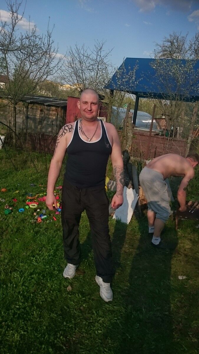  7966618  Sergey, 40 ,    