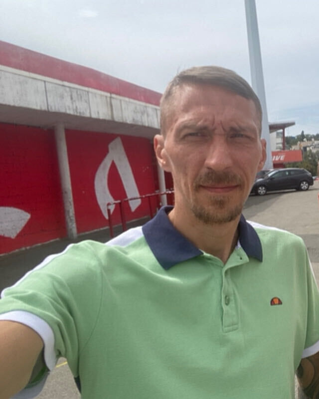  ,   Anton, 39 ,   c 