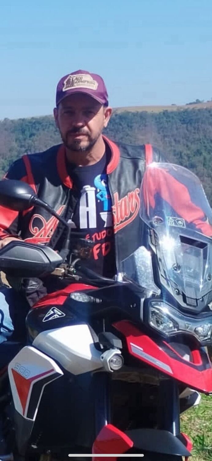  ,   Marcos, 46 ,   ,   