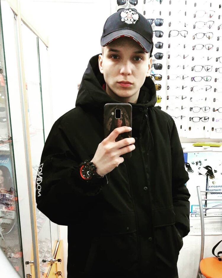  44269658  , 25 ,    