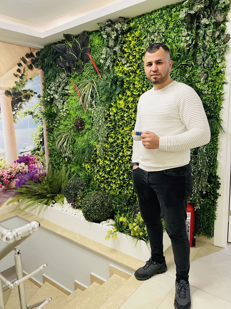  34227248  Erkan, 25 ,    