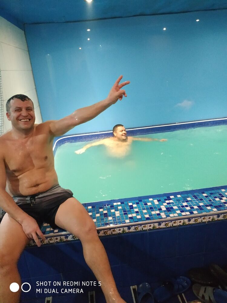  Limassol,   PETRU, 39 ,     , c 