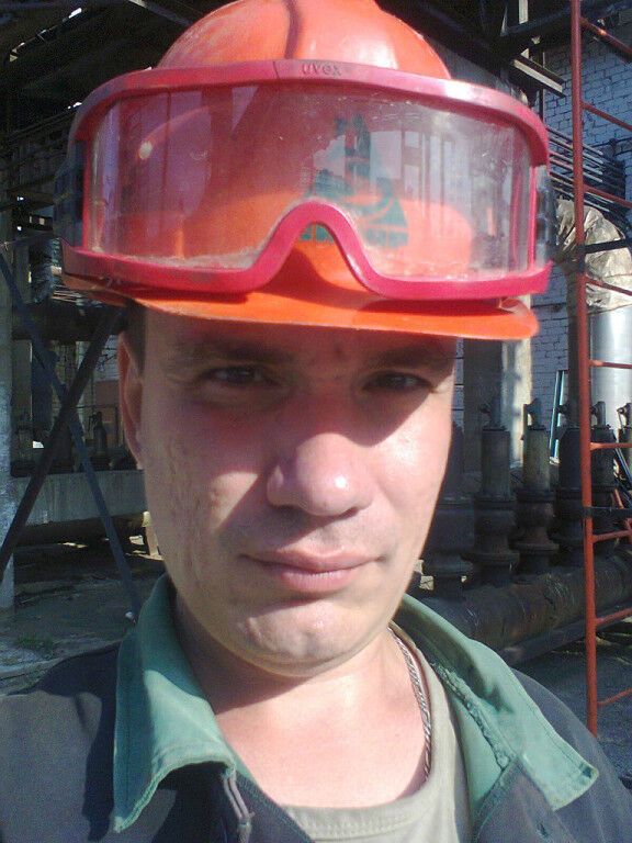  8295308  Evgenij, 44 ,    