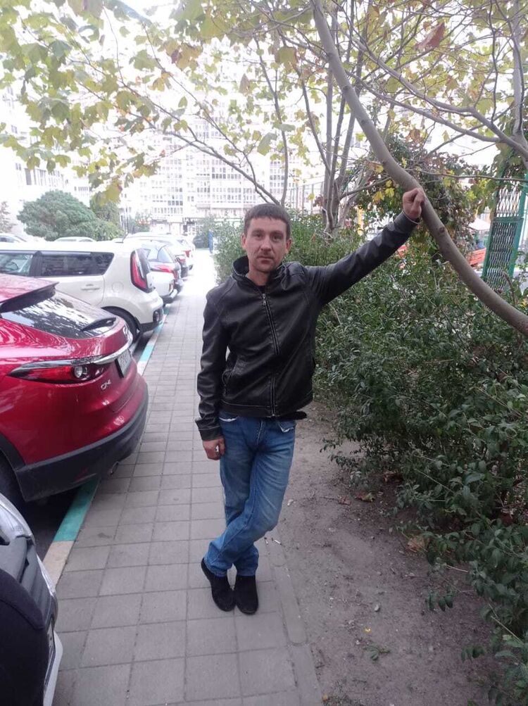  ,   Maxim, 40 ,     , c 