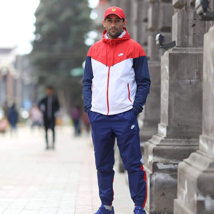  30848148  Gevor, 34 ,    