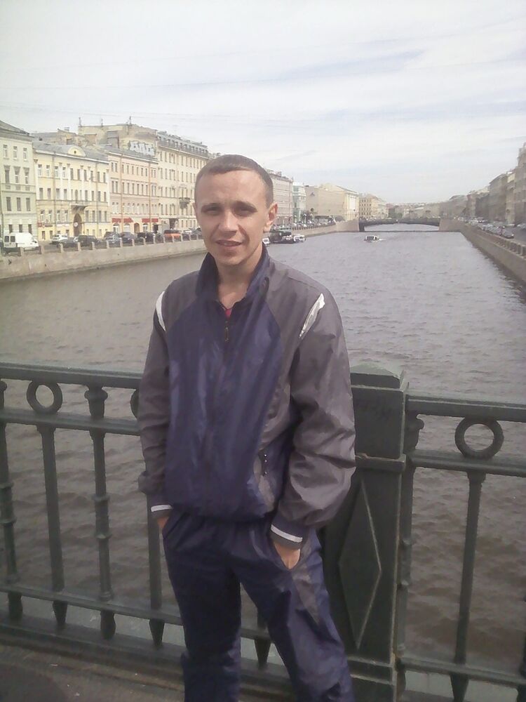  9326028  Pavel, 41 ,    