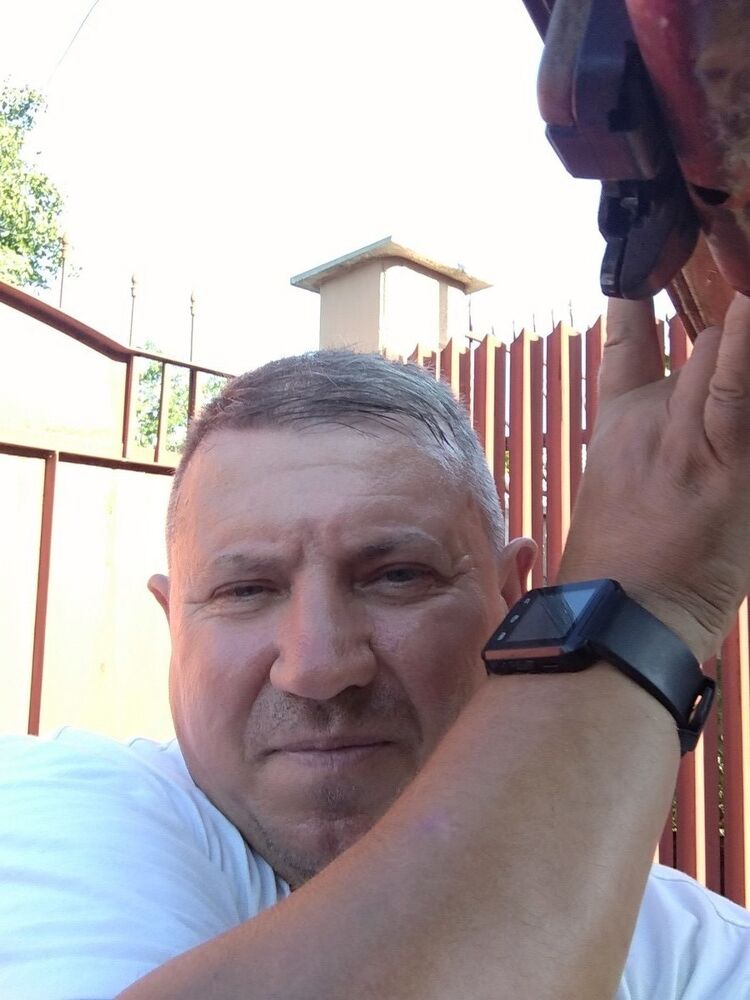  18326768  NIK, 54 ,    