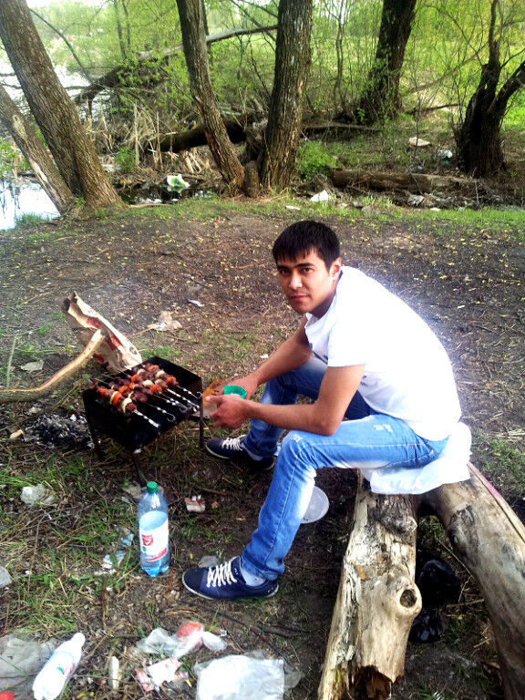  8206238  Zuhrish, 35 ,    