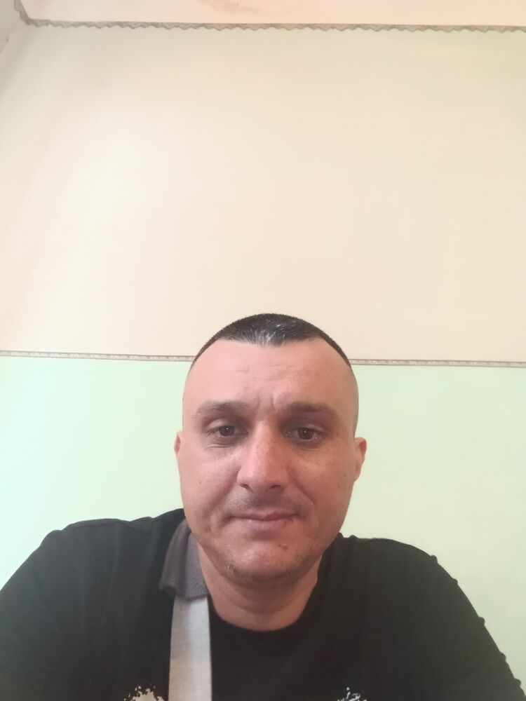  42979738  , 40 ,    