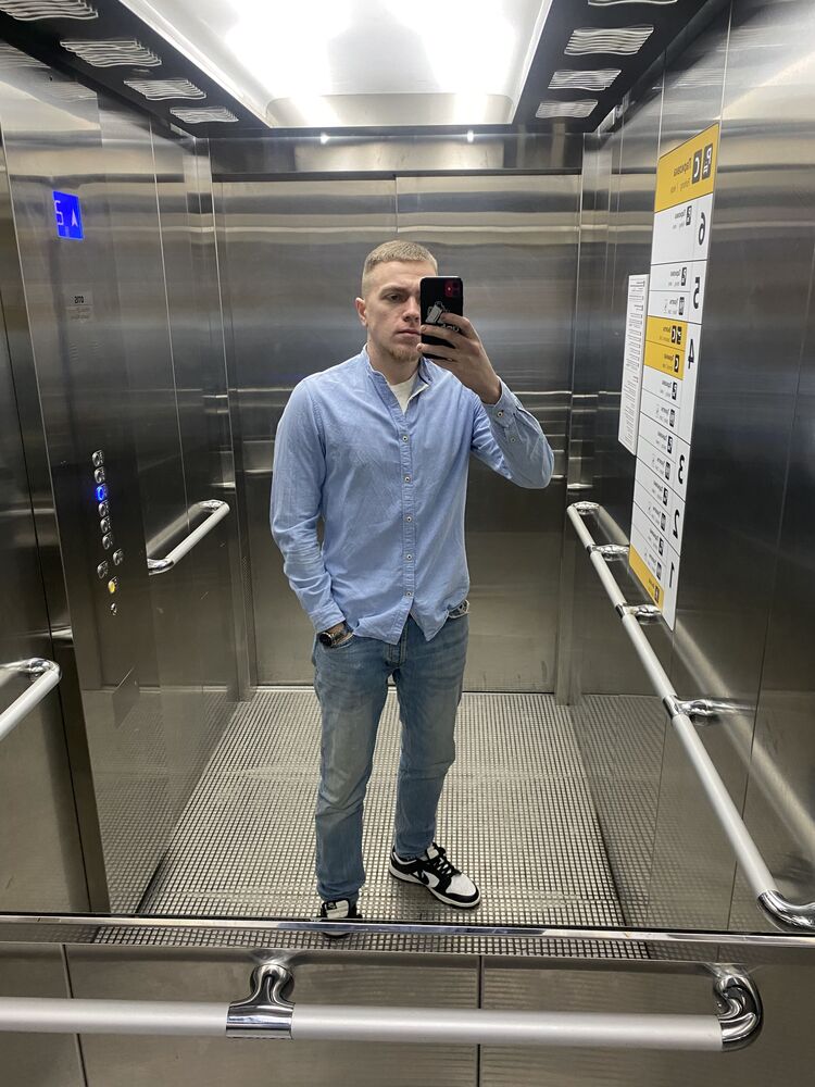  38692808  , 24 ,    