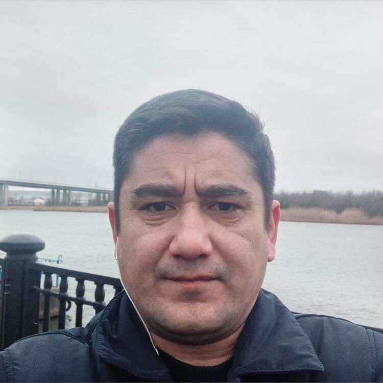  --,   , 43 ,     , c 