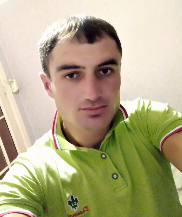  37498228  ArMyAnI, 30 ,    
