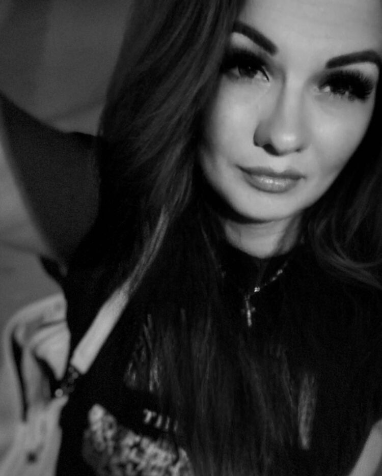  35213728  Larsen, 41 ,    