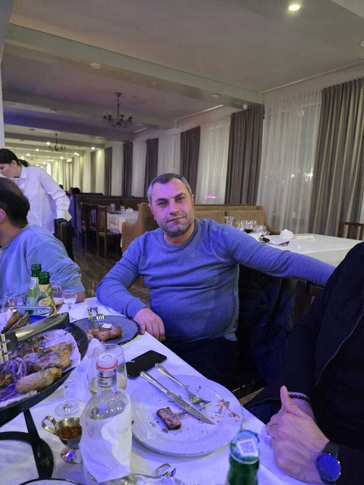 ���������� ������������, ���� ������� Gurgen, 41 ���, ������������ ��� ����� � ���������, c�������� ���������, ���������