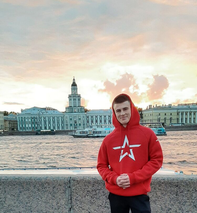  30687418  , 20 ,    -