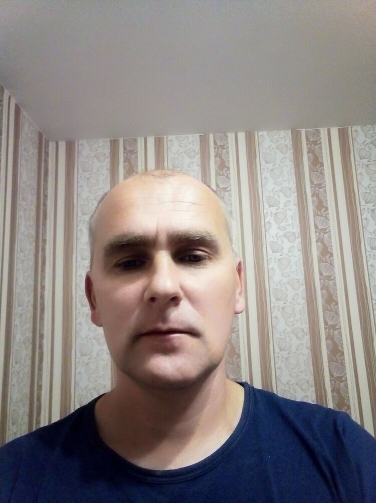  21256868  , 42 ,    