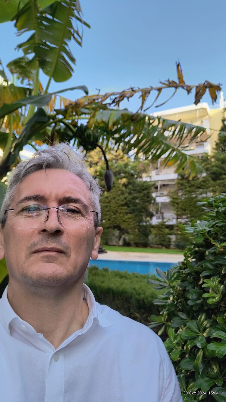  52981508  Sergiu, 54 ,    