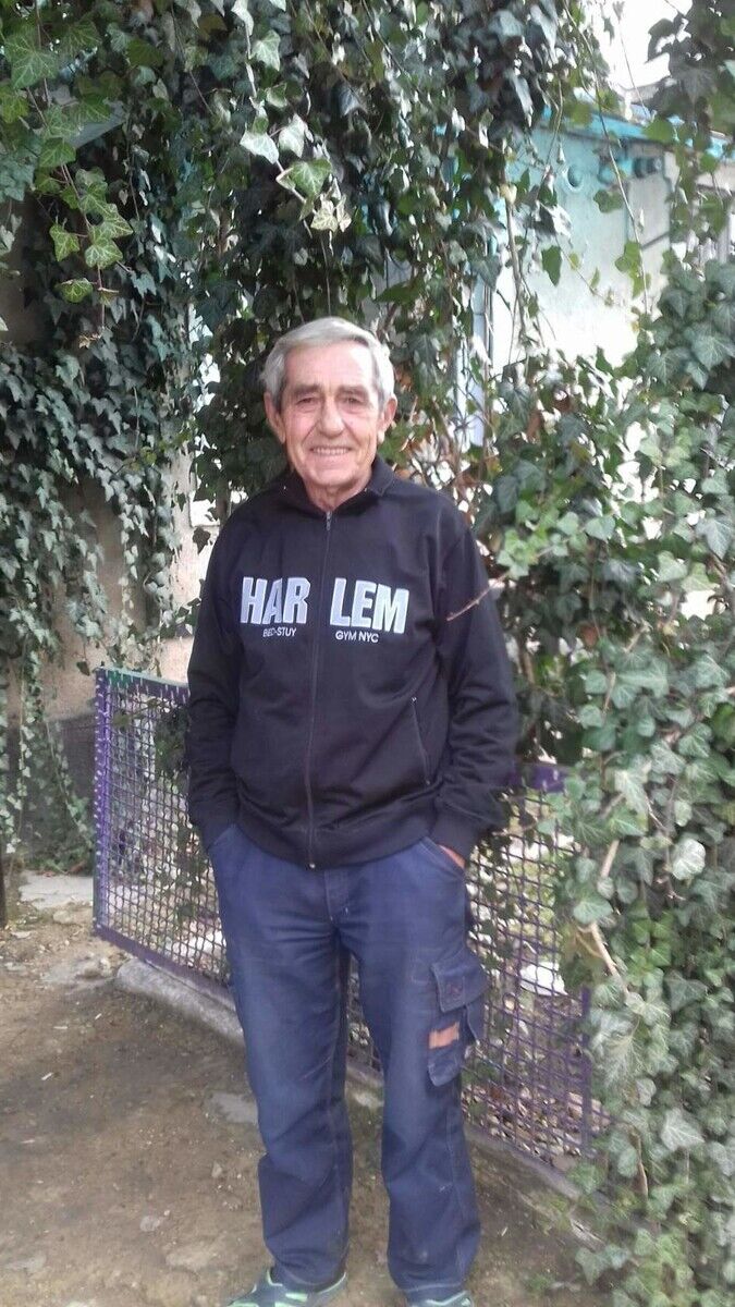  22281358  Vladimer, 74 ,    