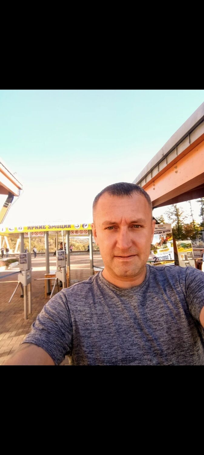  40502178  Artem, 41 ,    