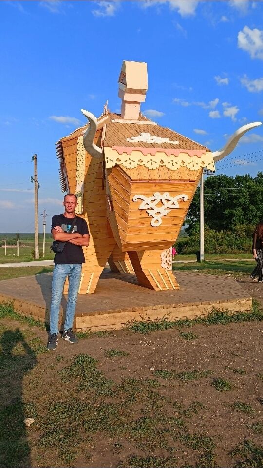  30624188  Igor, 37 ,    