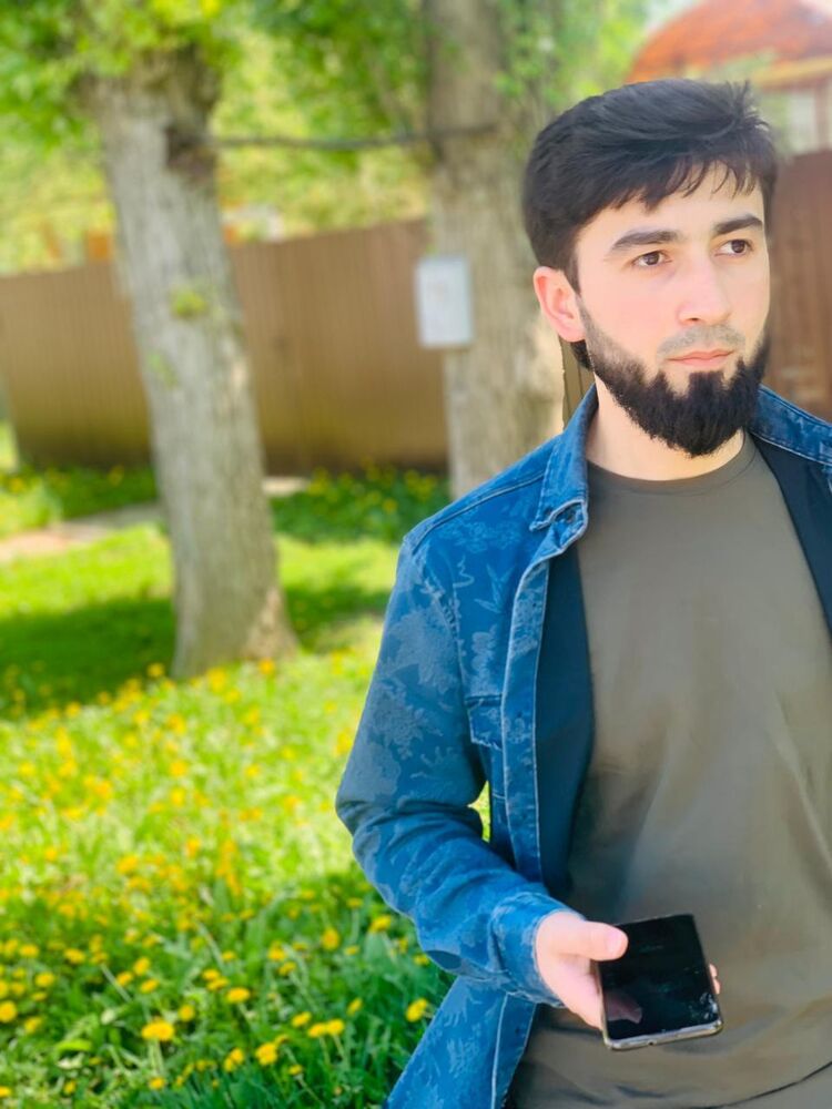  43826268  Shakhzod, 25 ,    