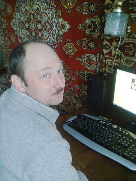  8605598  Sergei, 55 ,    