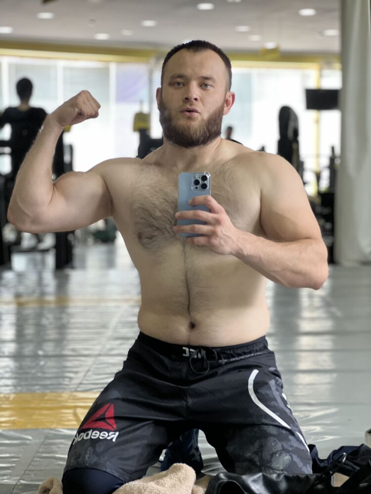  27423928  Canelo, 33 ,    